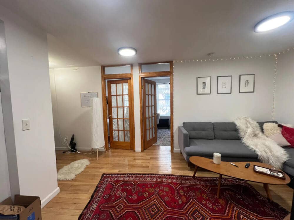 🌸 Room Available – East Village
