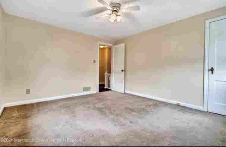 Big, beautiful room in Edison, NJ.