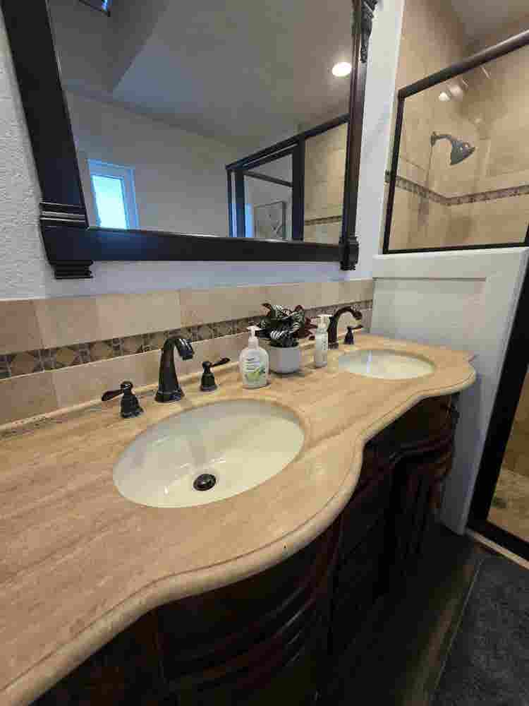 FULLY FURNISHED UTILITIES/WIFI POOL