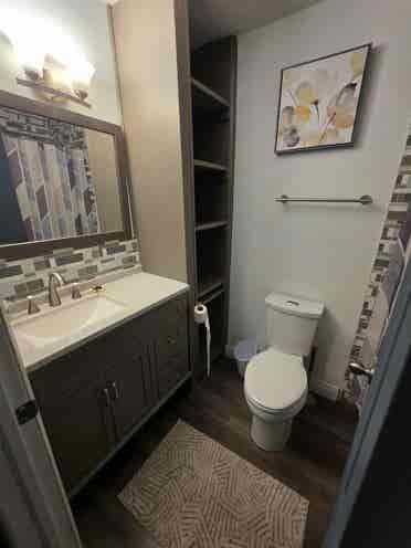 FULLY FURNISHED UTILITIES/WIFI POOL