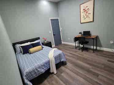 FULLY FURNISHED UTILITIES/WIFI POOL