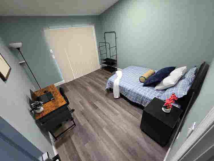 FULLY FURNISHED UTILITIES/WIFI POOL