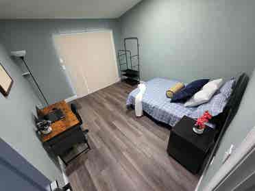 FULLY FURNISHED UTILITIES/WIFI POOL