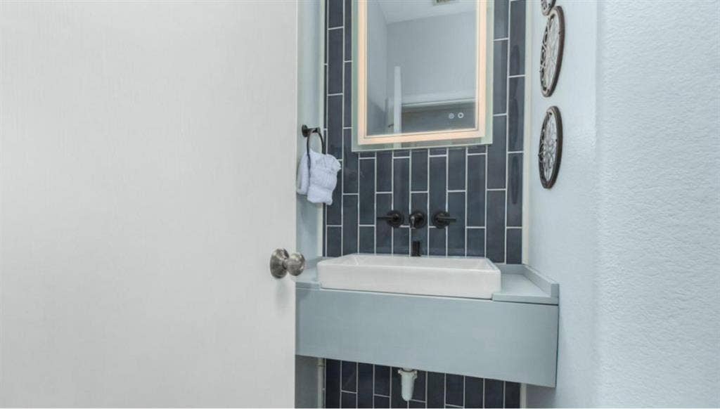 Elegant Bath in Tempe💖🏘️
