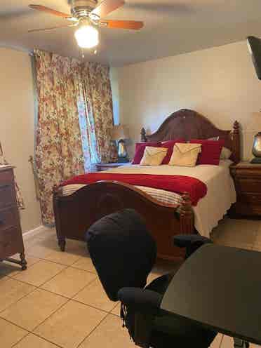 2 rooms for rent in a clean house