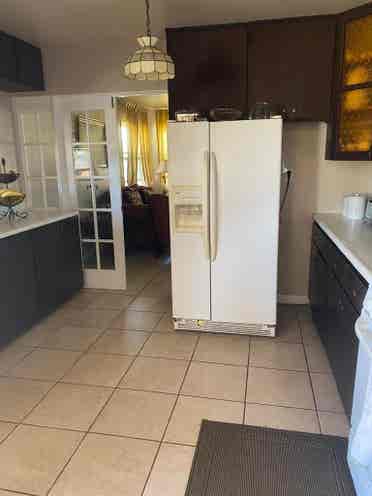 2 rooms for rent in a clean house