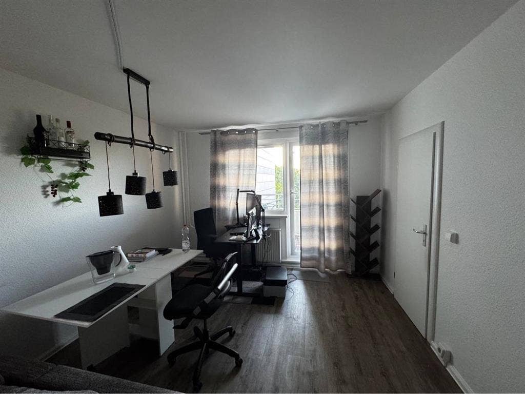 Looking for a flatmate from July