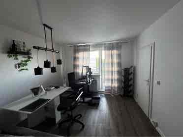 Looking for a flatmate from July