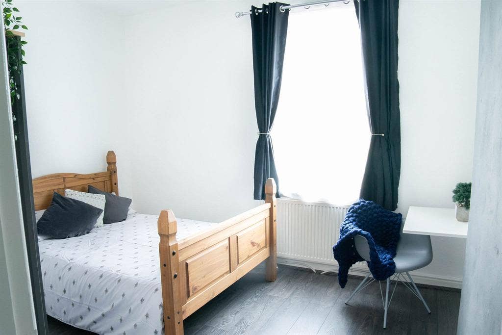 Double room with private bathroom
