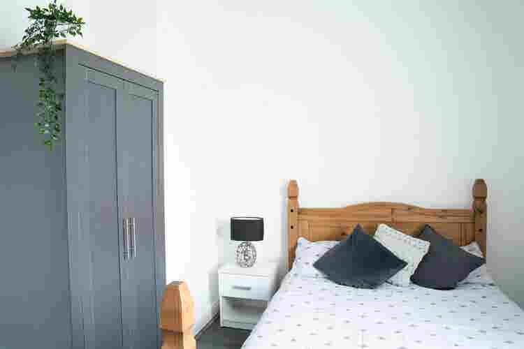 Double room with private bathroom