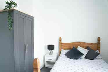 Double room with private bathroom