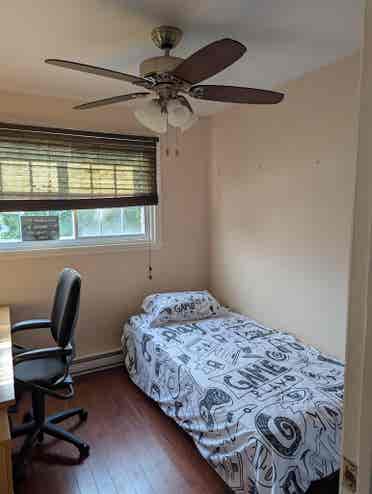 Two Spacious Rooms for Rent!