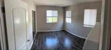Nice room - East Hollywood