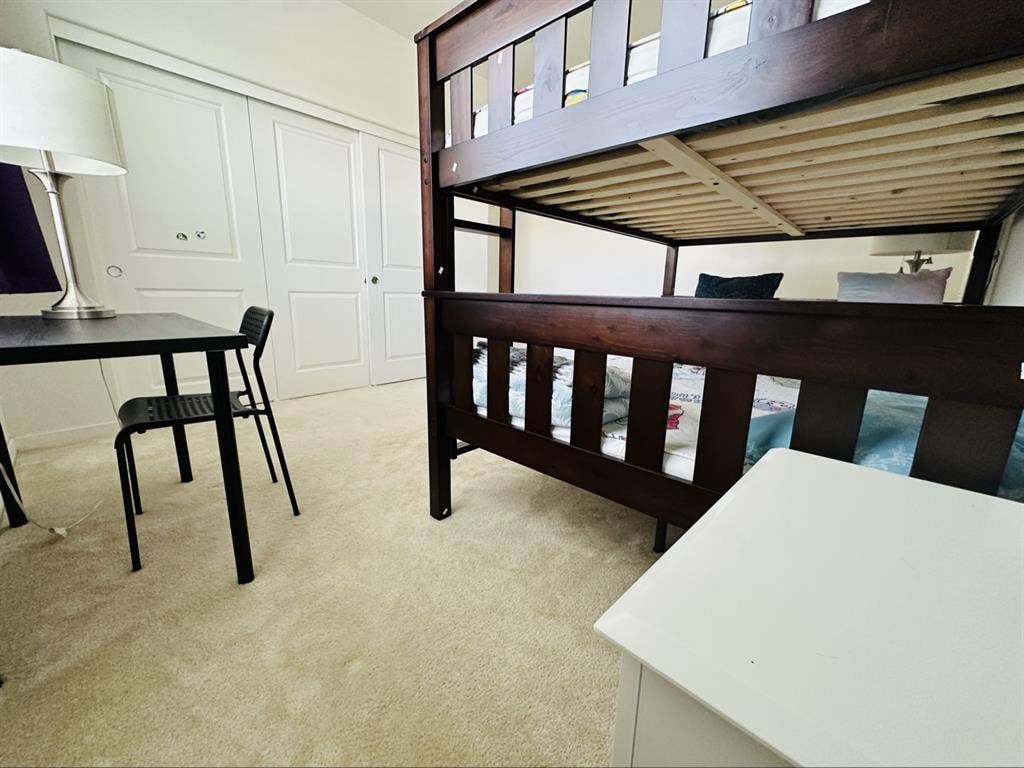 single room for leasing