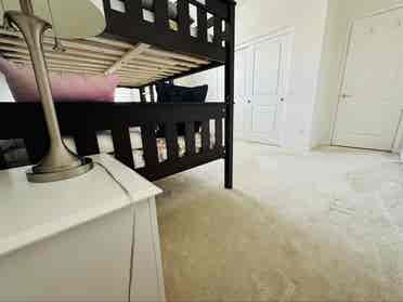 single room for leasing