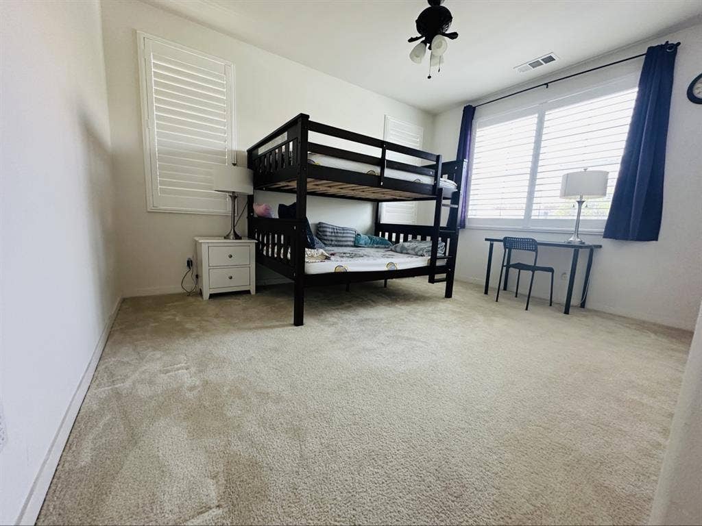 single room for leasing