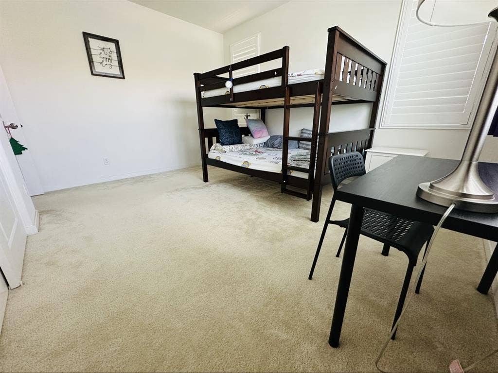 single room for leasing