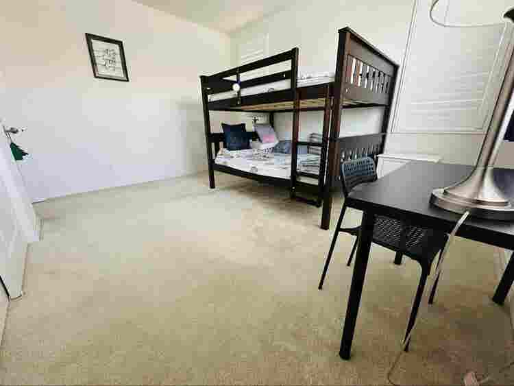 single room for leasing