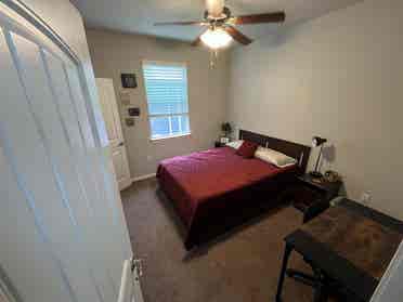 Furnished Room in South Austin Home