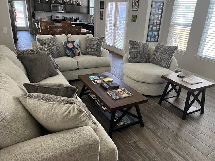 Furnished Room in South Austin Home