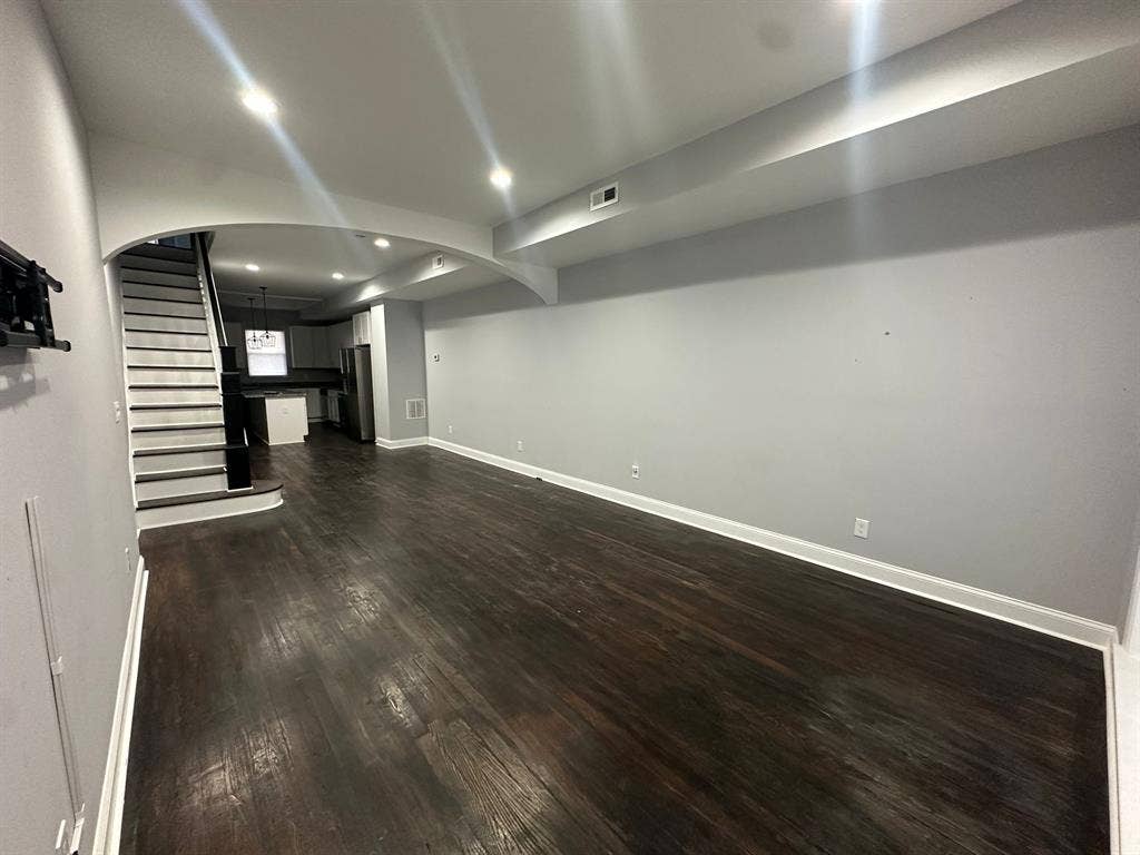 Small Room in Baltimore