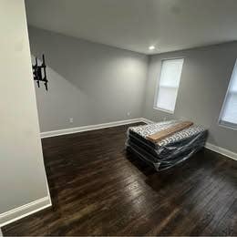 Small Room in Baltimore