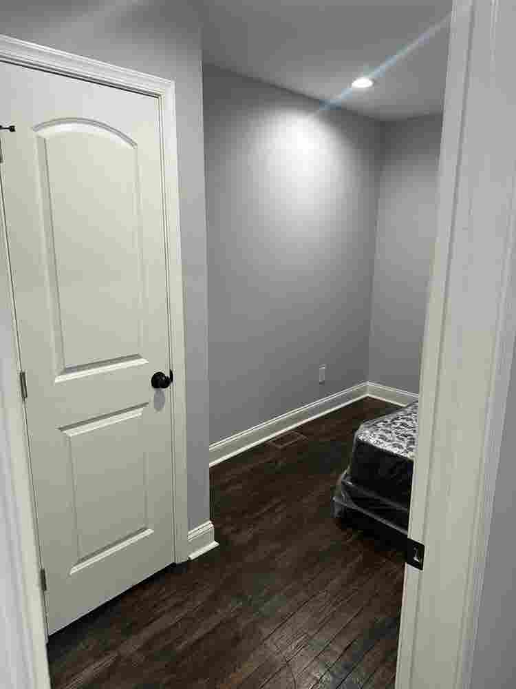 Small Room in Baltimore