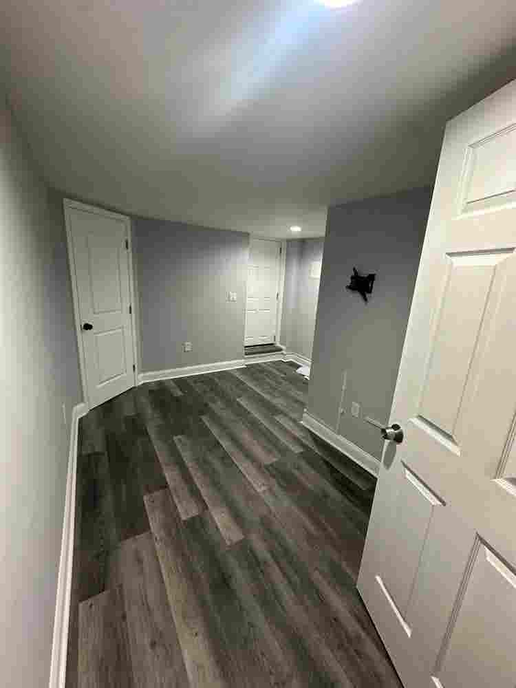 Small Room in Baltimore