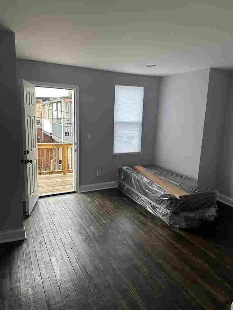 Small Room in Baltimore