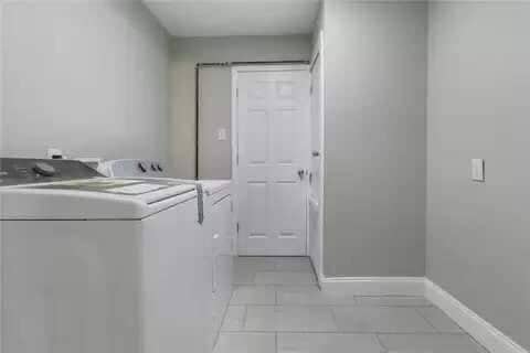 Room with private bathroom for RENT