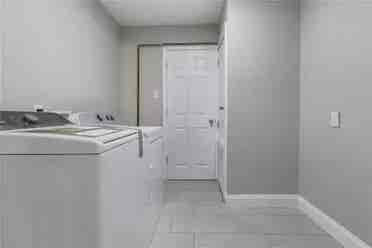 Room with private bathroom for RENT