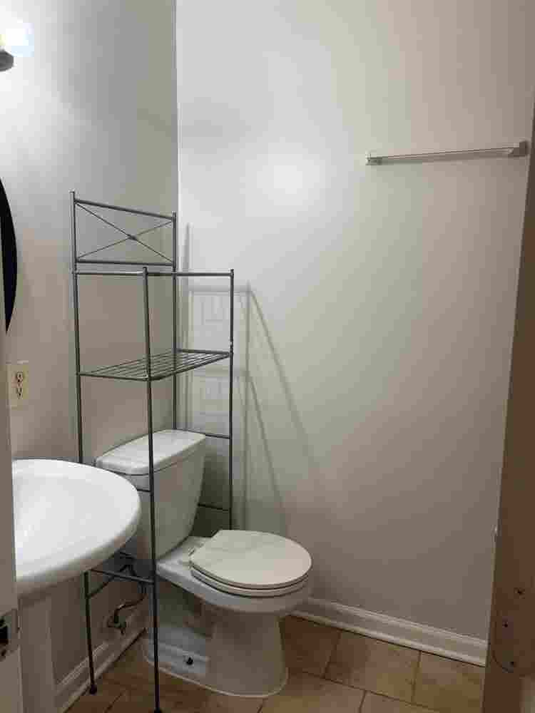 Room for Rent – Hyattsville MD