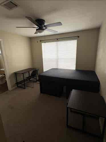 Lease Takeover at Lodge of Athens