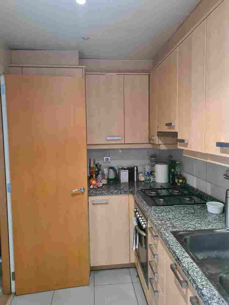 Room nearby Drassanes Metro (L3)