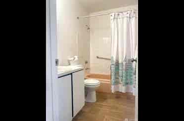 Room for rent WITH private bathroom