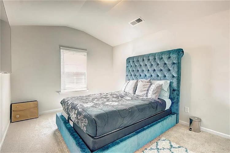 Roommate Needed In Furnished House