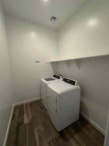 Fully furnished private bedroom