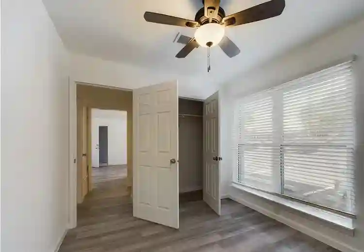 b :
Total Remodel. UT 5 mins.