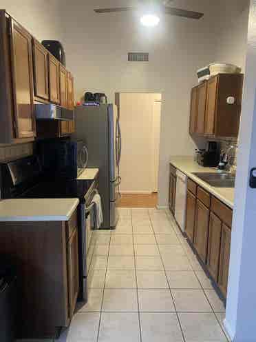 Room For Rent in Glendale
