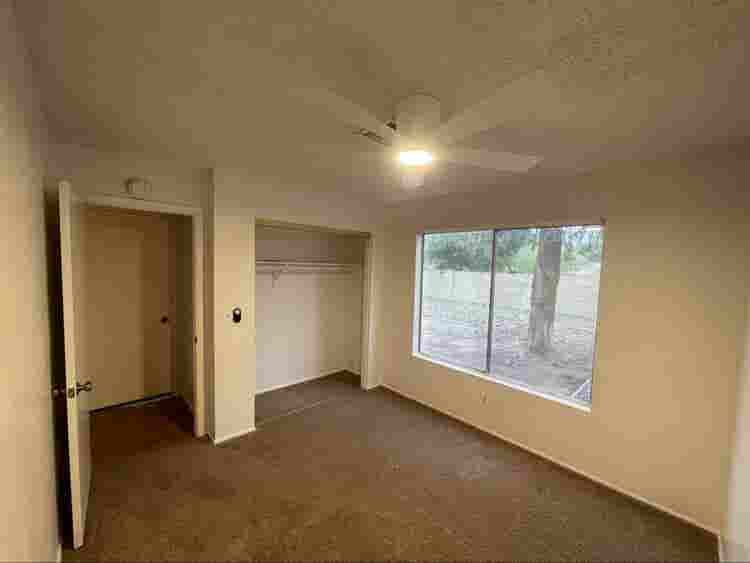 Room For Rent in Glendale