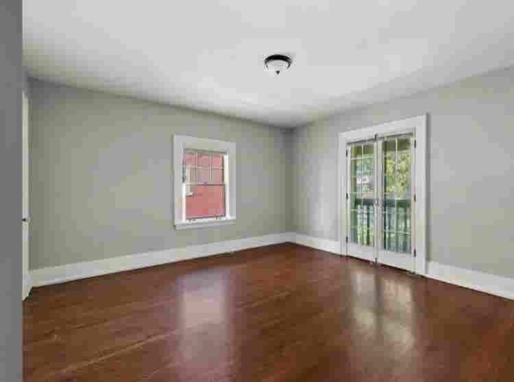 Seeking Female Roommate