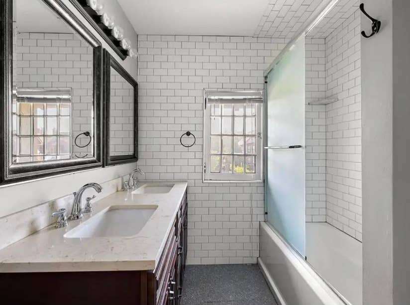 Seeking Female Roommate