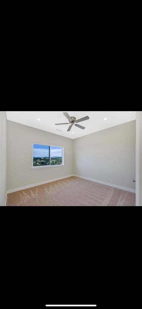 room for rent.
