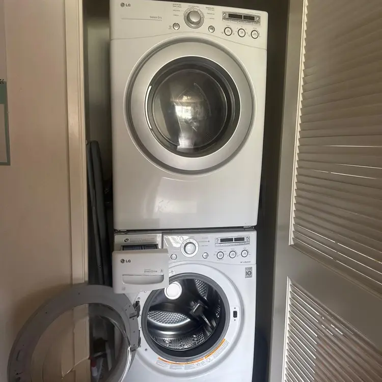 Master bedroom and bathroom rental