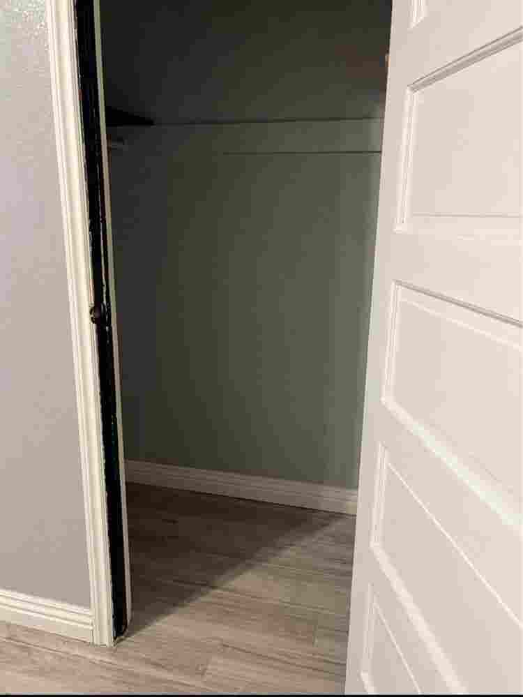 Freshly refurbished 1BDR apt