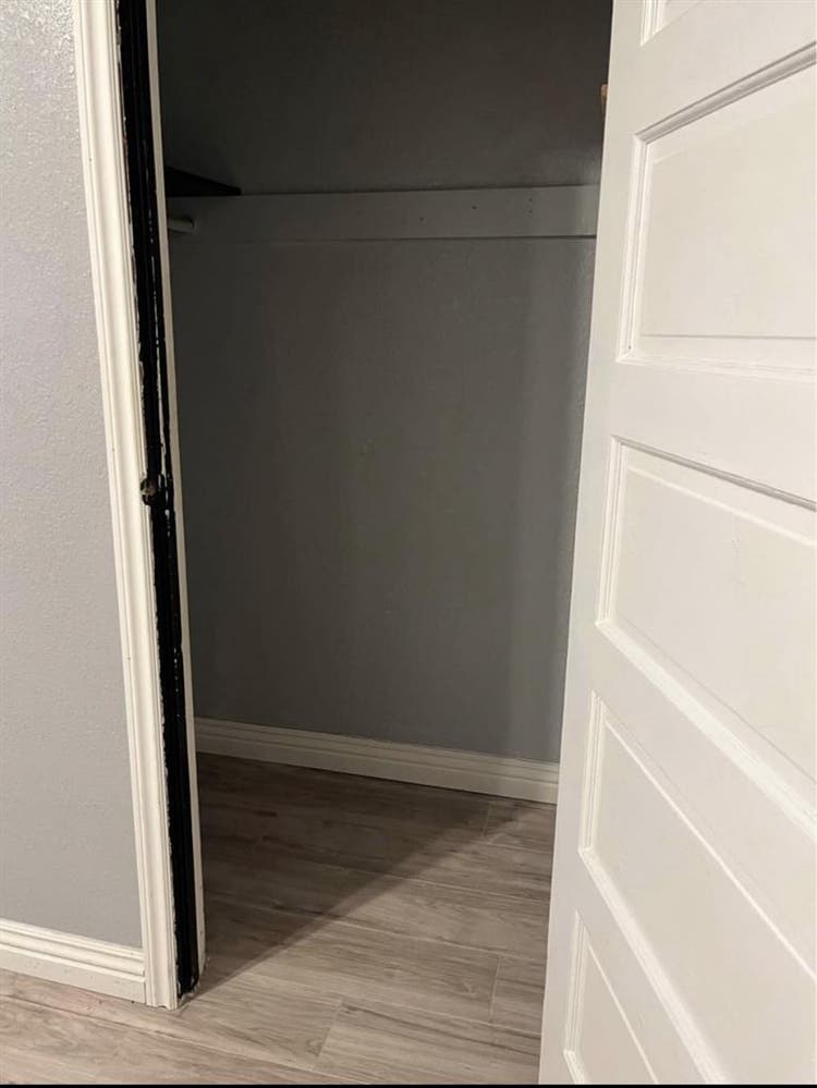 Freshly refurbished 1BDR apt