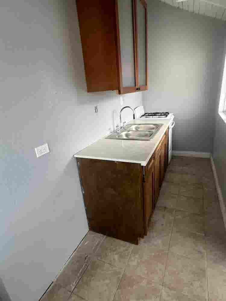 Freshly refurbished 1BDR apt