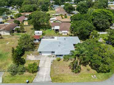 🏡 Co-Living in Palm Bay!