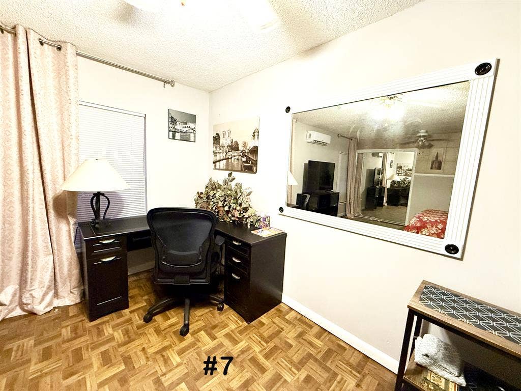 🏡 Co-Living in Palm Bay!