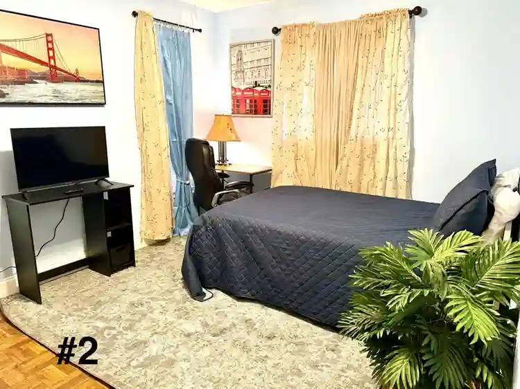 🏡 Co-Living in Palm Bay!